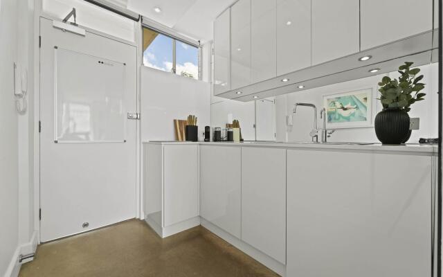 Modern Potts Point Studio