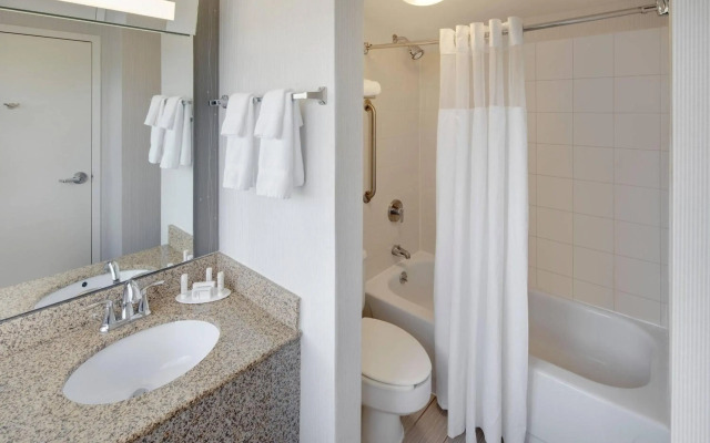 Courtyard by Marriott Austin-University Area