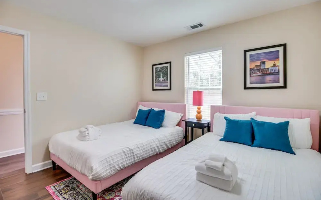 Family Home Near Downtown & Convention Center!