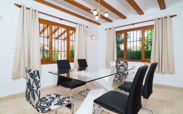 Holiday Home Tesoro Park