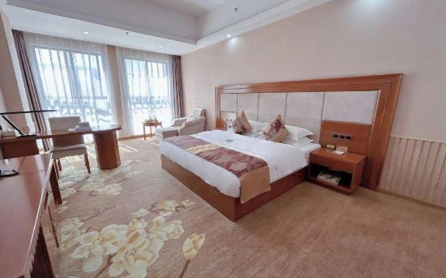 Golden Begonia Donggang Hotel Lincang