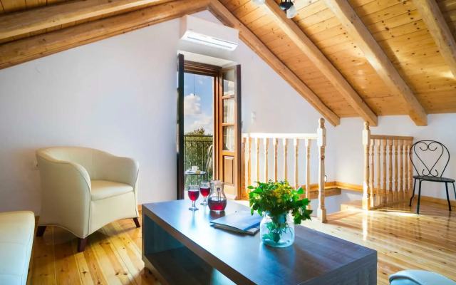Tettix Summer House