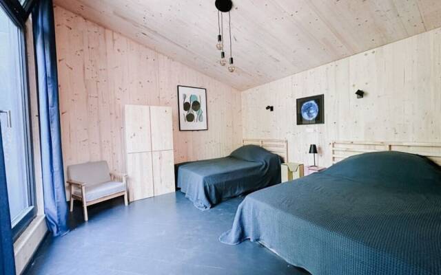 Super Nice Holiday Home by the Lake