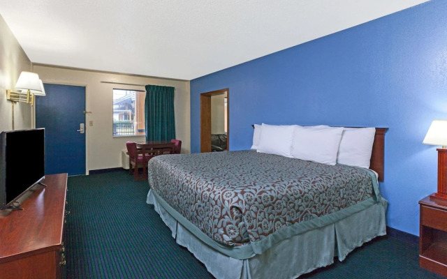 Days Inn by Wyndham Oklahoma City Fairground