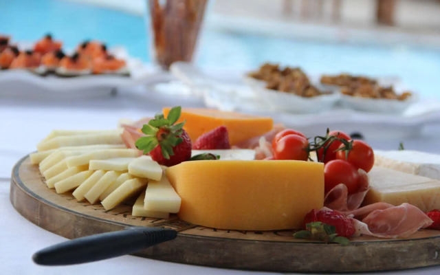 Peridis Family Resort