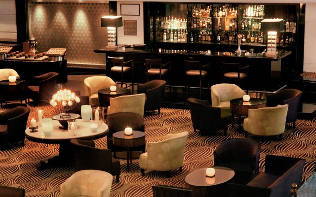 Taj Lands End