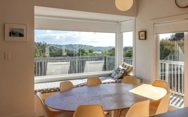 Pacific Views - Waiheke Island