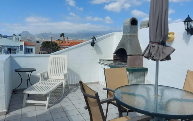 Private apartment with roof terrace