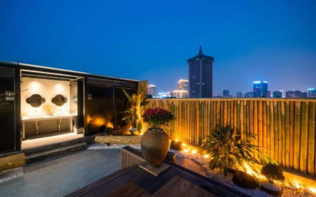 Yunfuli Yinsu Du Fu Thatched Cottage Business and Leisure B&B