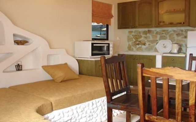 Mantas Bay Apartments