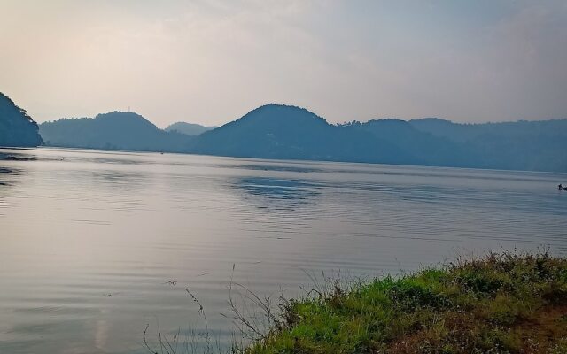 Begnas Lake front guest house