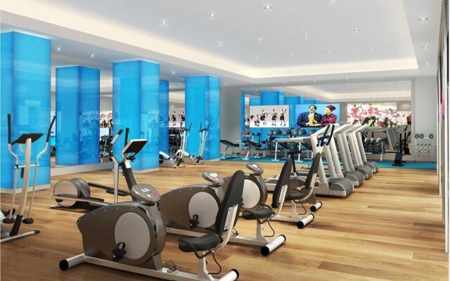 Hilton Salwa Beach Resort & Villas