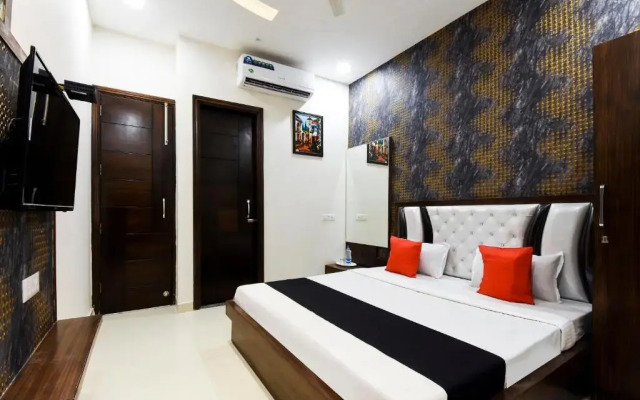 Capital O 60496 Hotel Avera