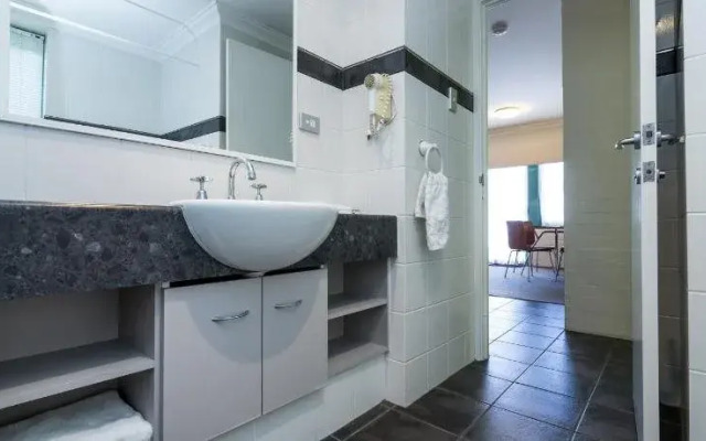 Dowler Apartments