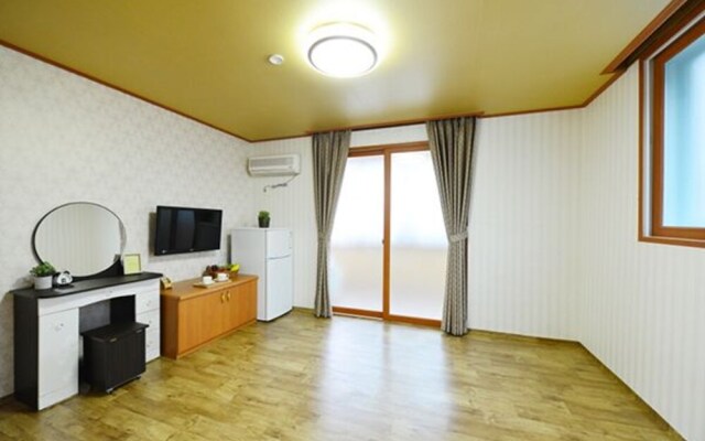 Anmyeondo Ocean View Pension