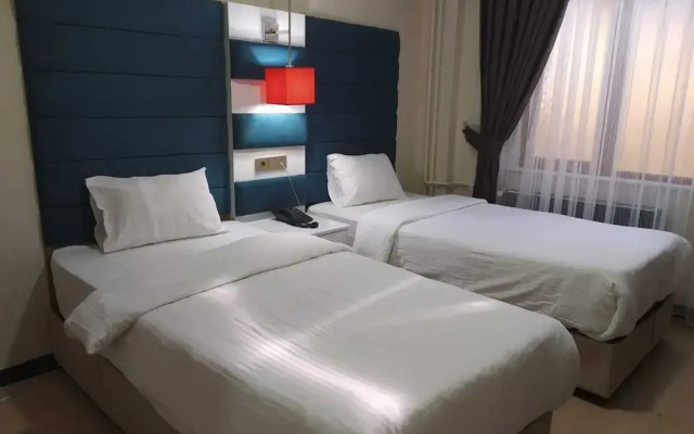 Athena Life Hotel