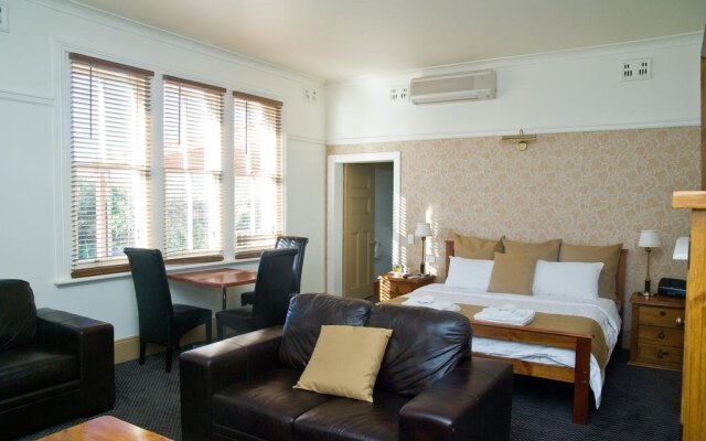 Hermitage Hill Country Retreat & Function Centre