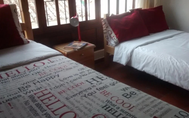 TinVa Hostal - Hostel