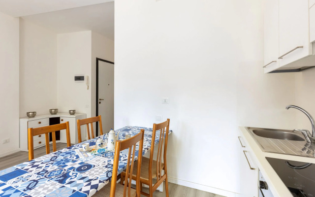 Snug apartment in Lesa with balcony