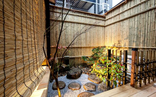 Miro Shichijo Hanabatakecho Tei