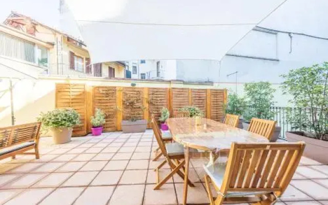 Il terrazzo e l'appartamento diVino