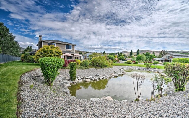 Lake Chelan Home w/ Boat Dock & Slip