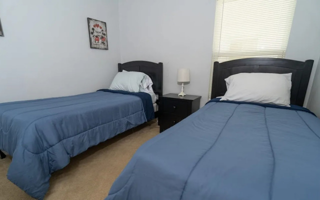 Beautiful Vacation Home Near Disney