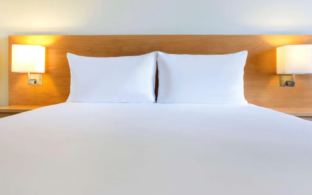 Hotel ibis Al Rigga