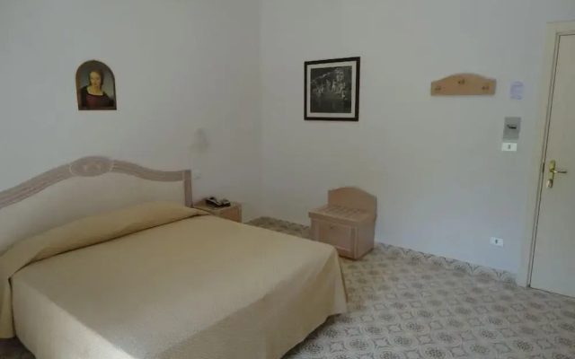 Hotel Candia