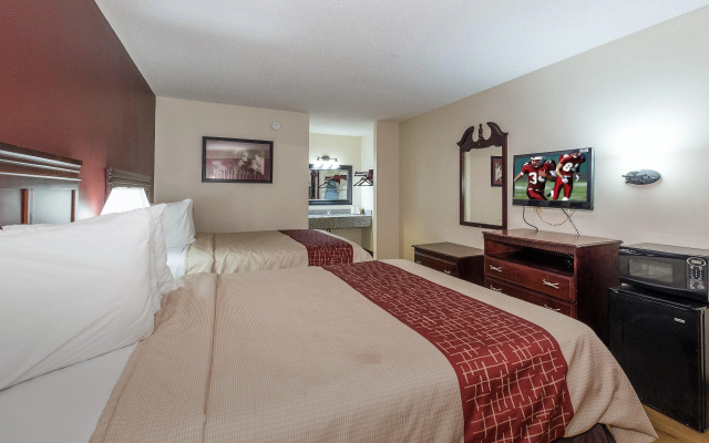 Red Roof Inn Chipley