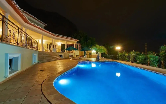 Luxury Villa With Pool and Spectacular View in Javea