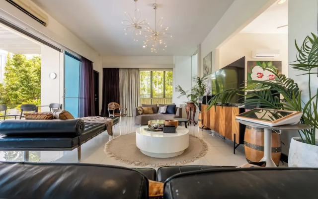 38Pax Flame of the Forest Retreat Villa KL by Verano