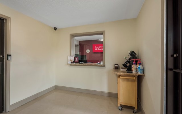 Red Roof Inn & Suites Vineland - Buena