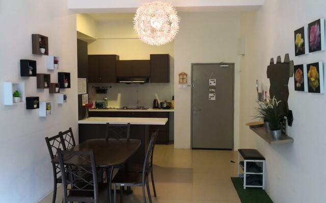 My 3 Rooms Apartment at Golden Hills