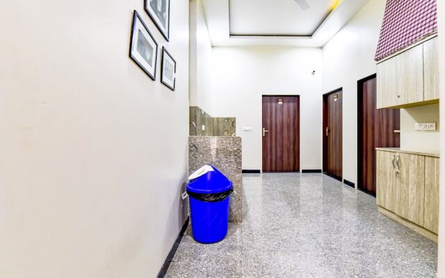 The Castle Homestay by FabHotel