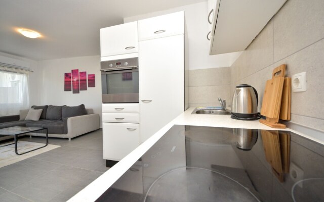 Holiday Home Obrovac I