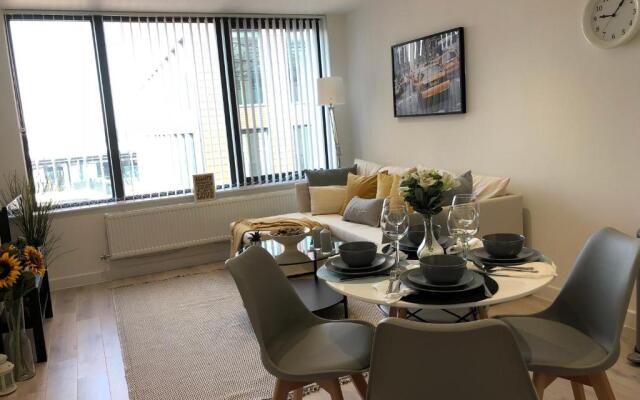 Boutique Collection in Reading by Creatick