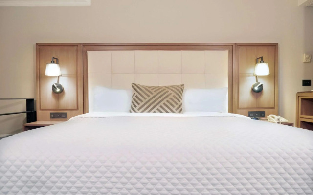 MS Milenium Monterrey, Curio Collection by Hilton