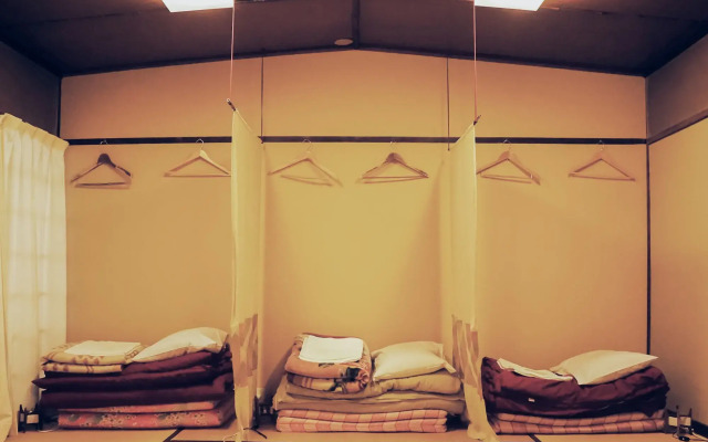 Gojo Guest House - Hostel