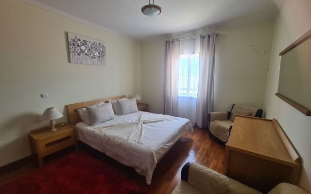 Oliveira's Atlantic View - 2 bed apt Sleeps 6