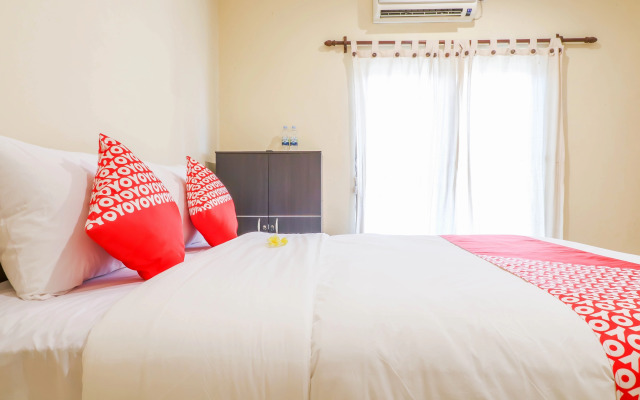 Super OYO 1654 Maha Bharata Kuta Inn