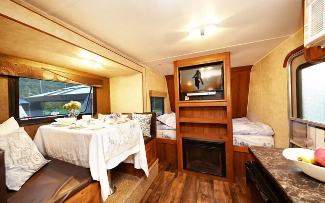 Sunshine Caravan