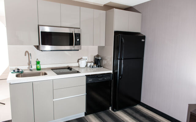 Western Star All Suites Signature Hotel