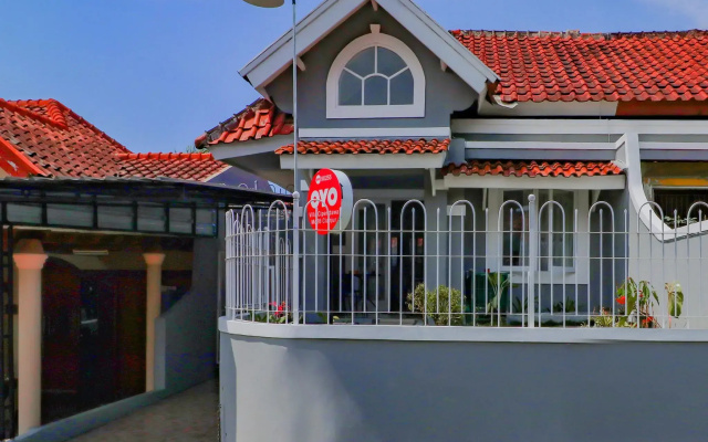 Villa Cipendawa Md28 Cianjur by OYO Rooms