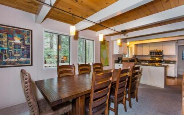 Roycraft Dog Friendly Cabin
