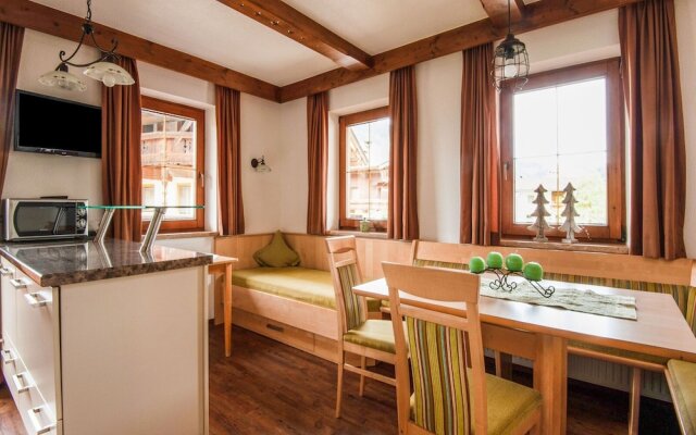 Relaxing Apartment in Hainzenberg With Ski Storage