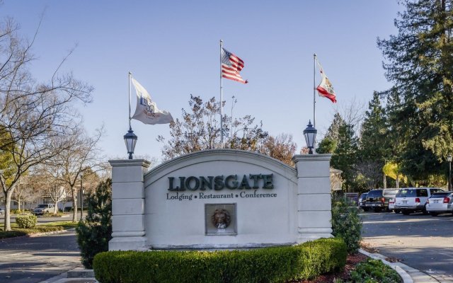 Lions Gate Hotel