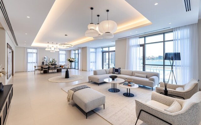 5Bed Villa-A Beach and Private Pool Palm