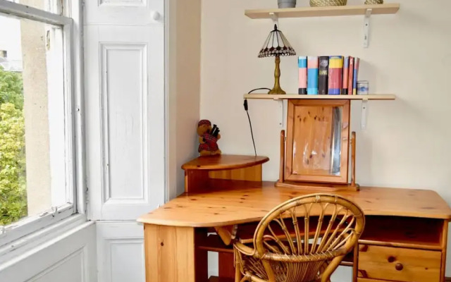 Charismatic 3 Bedroom Flat With Harry Potter Themes