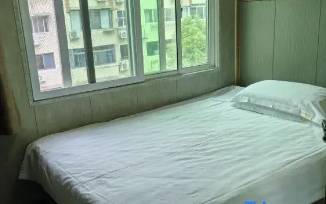 Fenghe Hotel